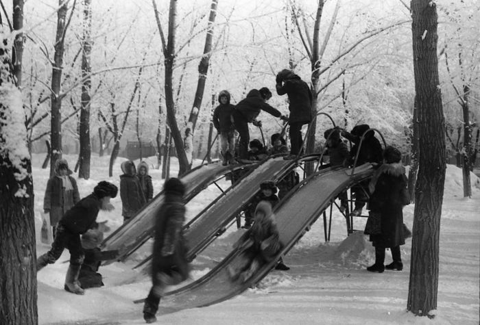 1986 год. Горки в сквере 22 школы на ул. Кирова