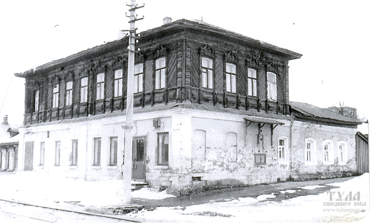 Бывший дом купца Соколова незадолго до сноса. 1980-е годы