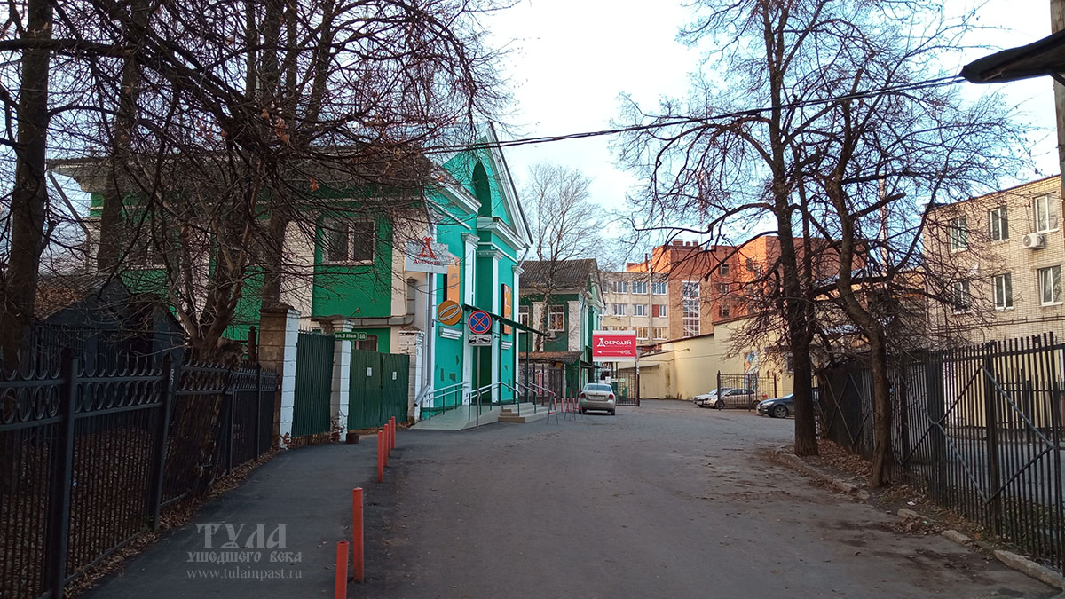 Строения №№ 1-а и 1-б по улице 9 Мая